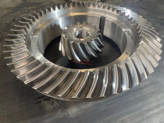 Hohe Haltbarkeit Helical Bevel Gear mit Härte und kundenspezifische Richtung